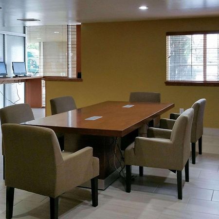 Country Inn & Suites By Radisson, Delta Park North פורטלנד מראה חיצוני תמונה