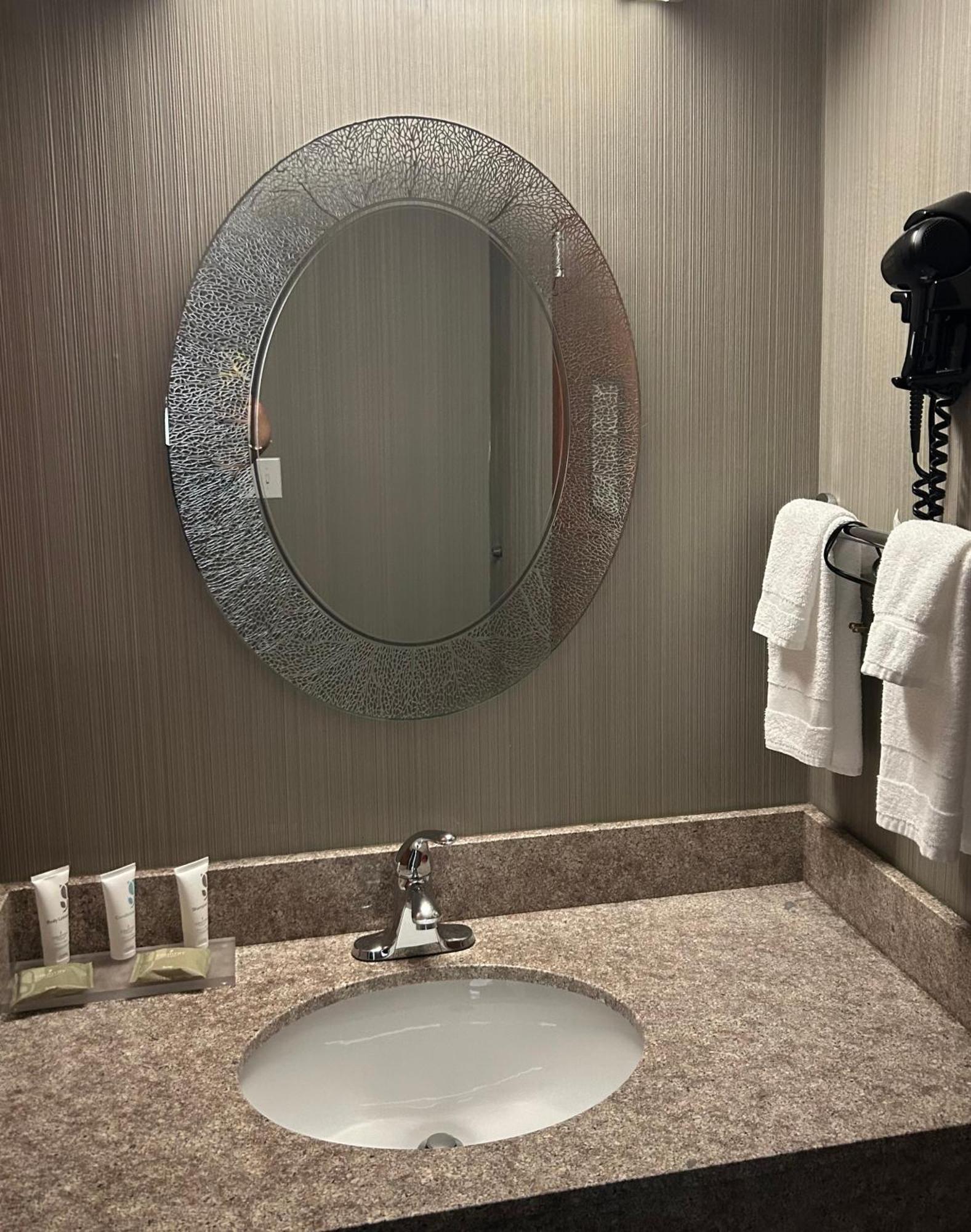 Country Inn & Suites By Radisson, Delta Park North פורטלנד מראה חיצוני תמונה