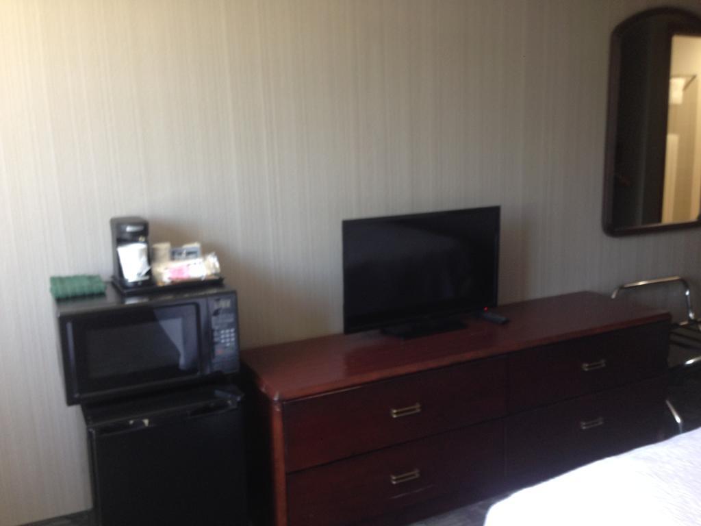 Country Inn & Suites By Radisson, Delta Park North פורטלנד מראה חיצוני תמונה