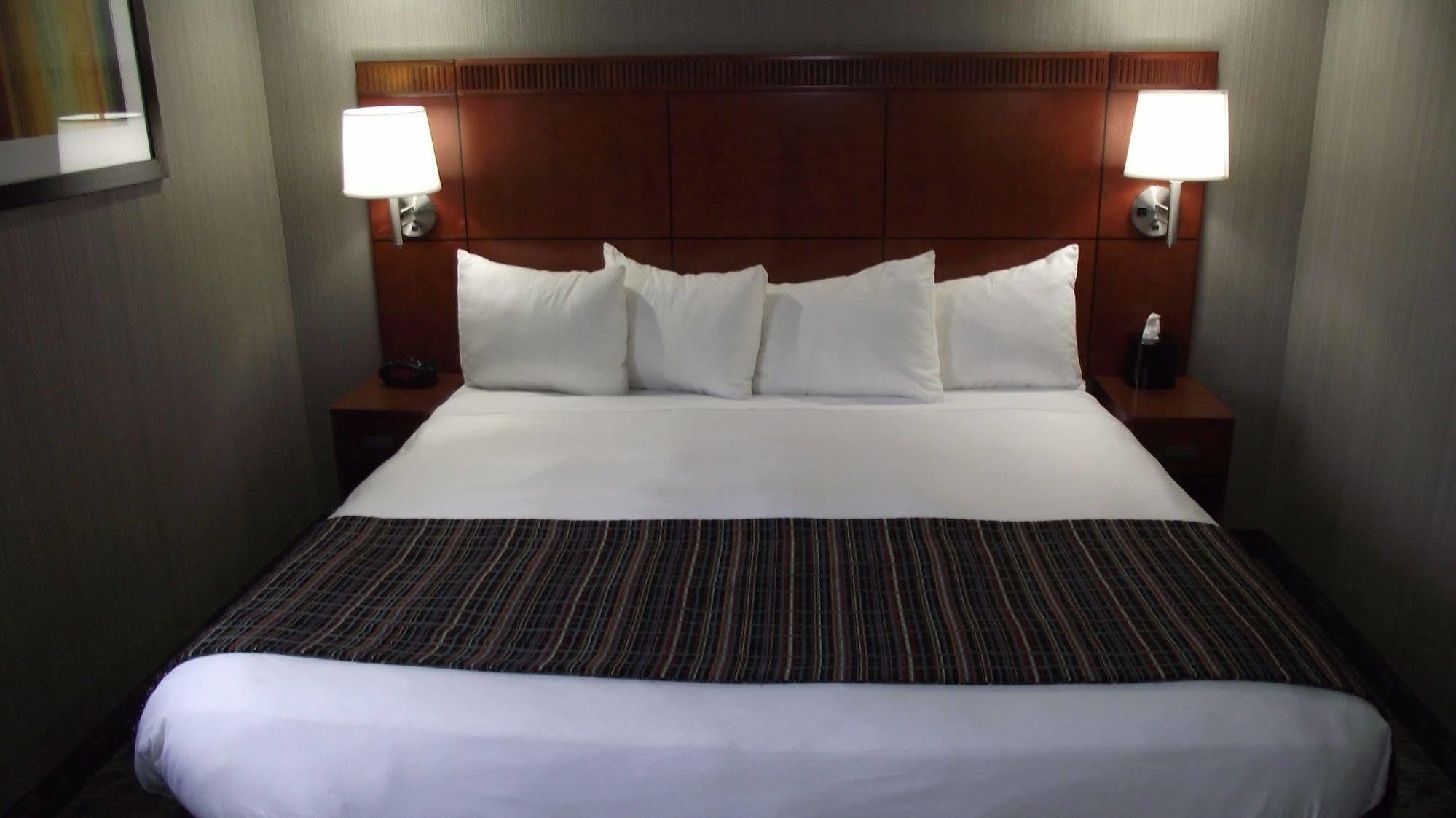 Country Inn & Suites By Radisson, Delta Park North פורטלנד מראה חיצוני תמונה